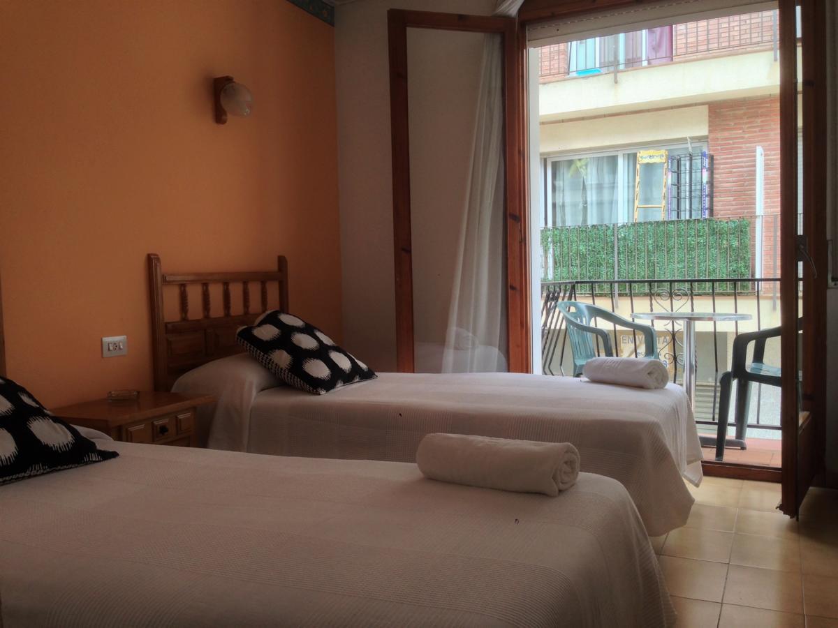 Hostal La Marina ปลาตจาดาโร ภายนอก รูปภาพ