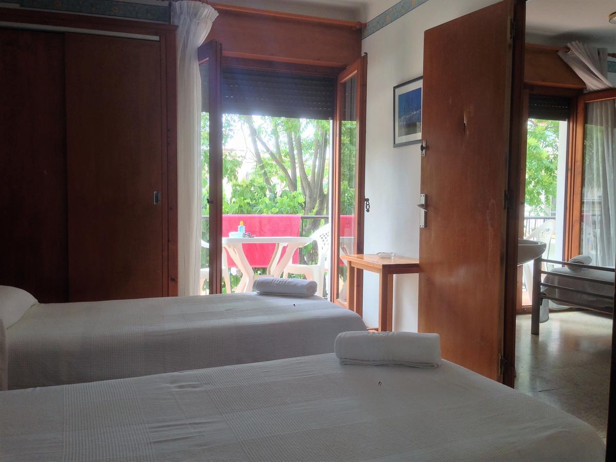 Hostal La Marina ปลาตจาดาโร ภายนอก รูปภาพ
