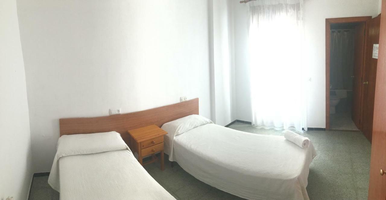 Hostal La Marina ปลาตจาดาโร ภายนอก รูปภาพ